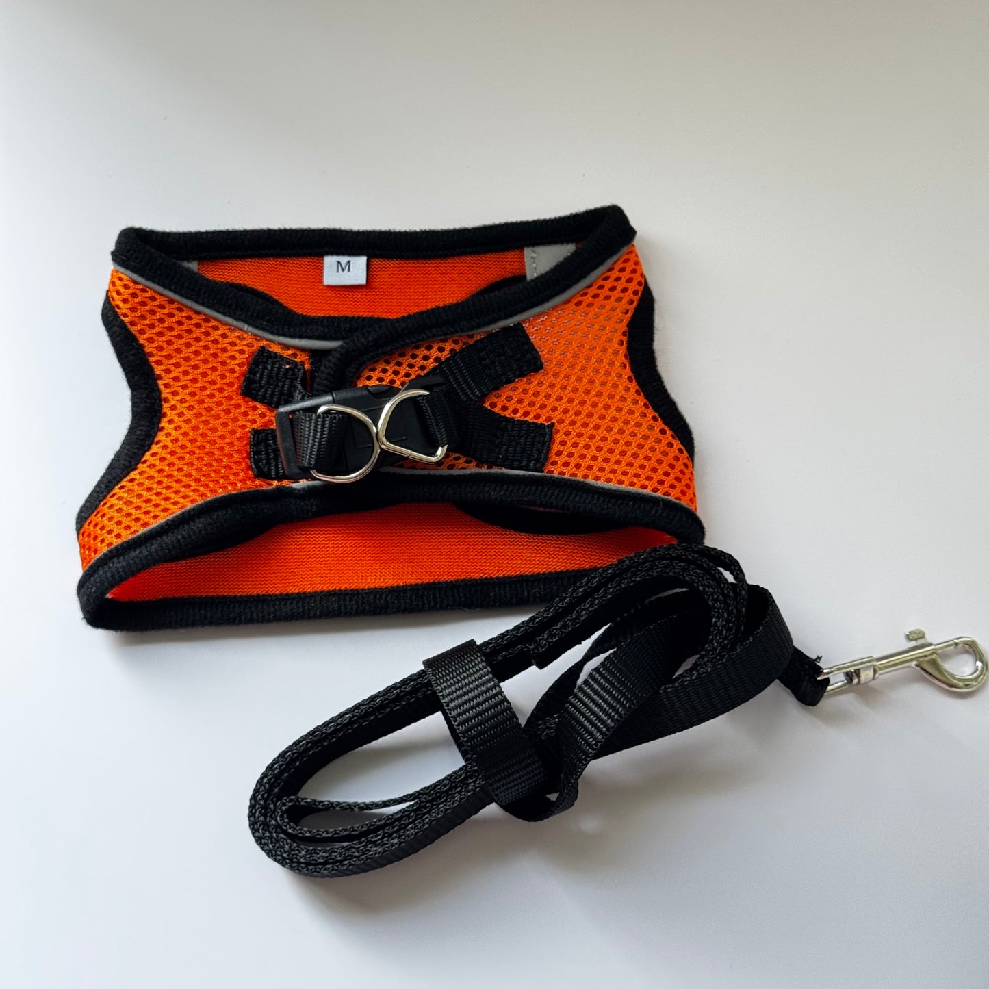 Adjustable Cat Harness & Leash Set – No-Pull, Soft & Breathable (S/M, 3 Colors) 🐾