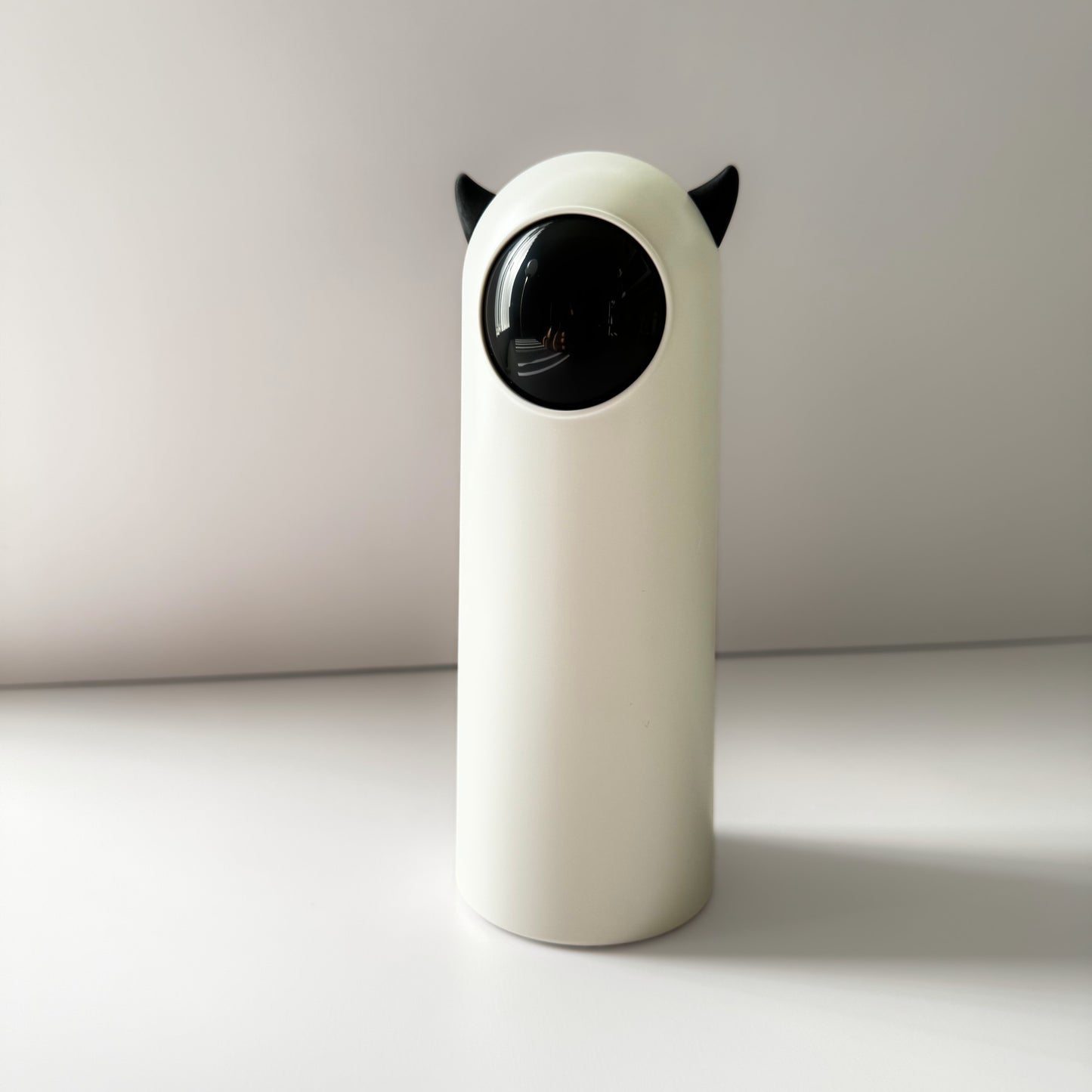 Kitty Laser Play — Cat-Ear Edition 🐱🔴