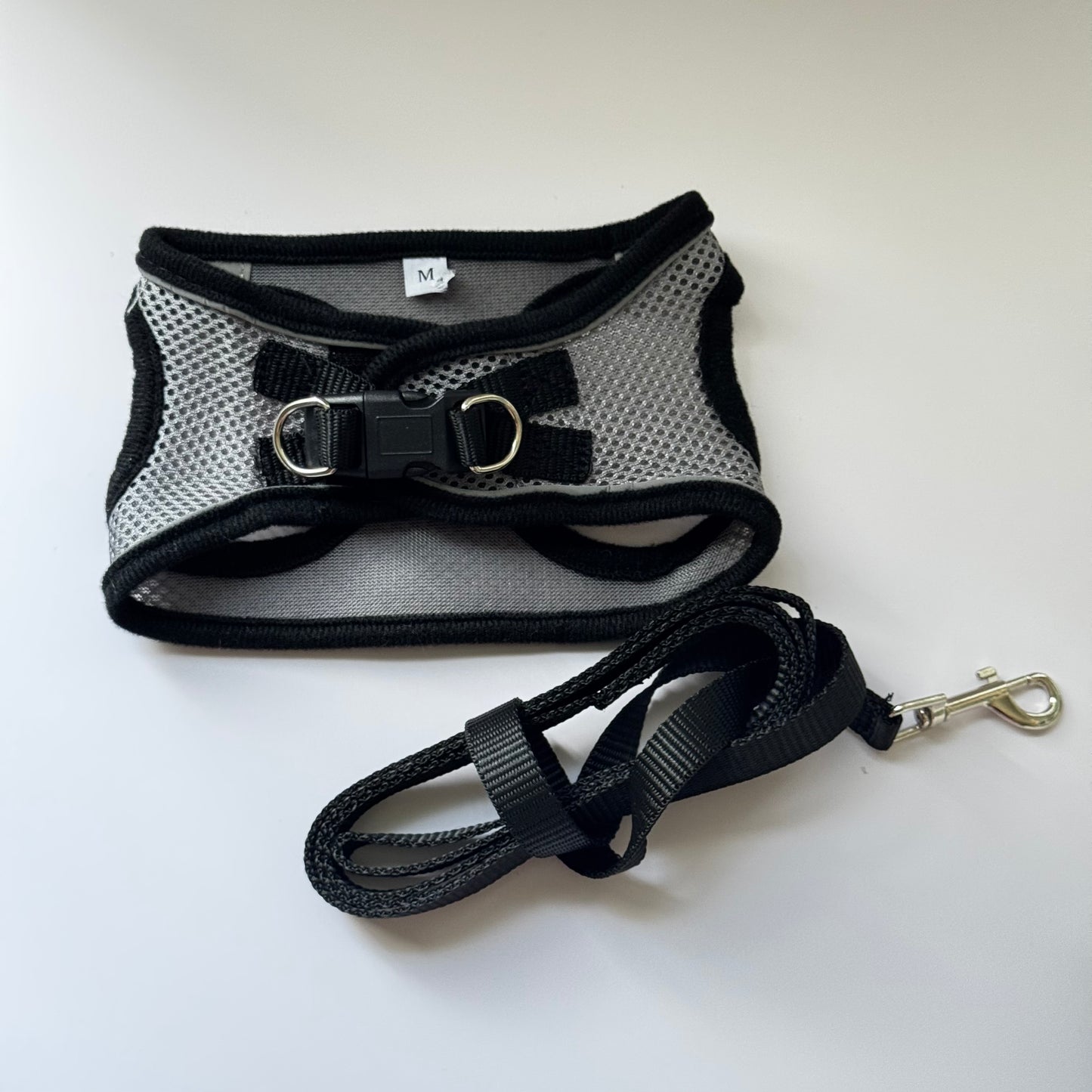 Adjustable Cat Harness & Leash Set – No-Pull, Soft & Breathable (S/M, 3 Colors) 🐾