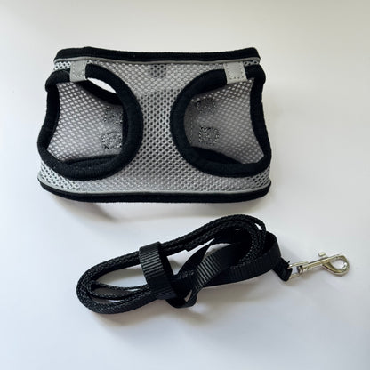 Adjustable Cat Harness & Leash Set – No-Pull, Soft & Breathable (S/M, 3 Colors) 🐾