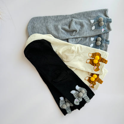 🐾 Peek-a-Tail Cat Socks – 3 Colors