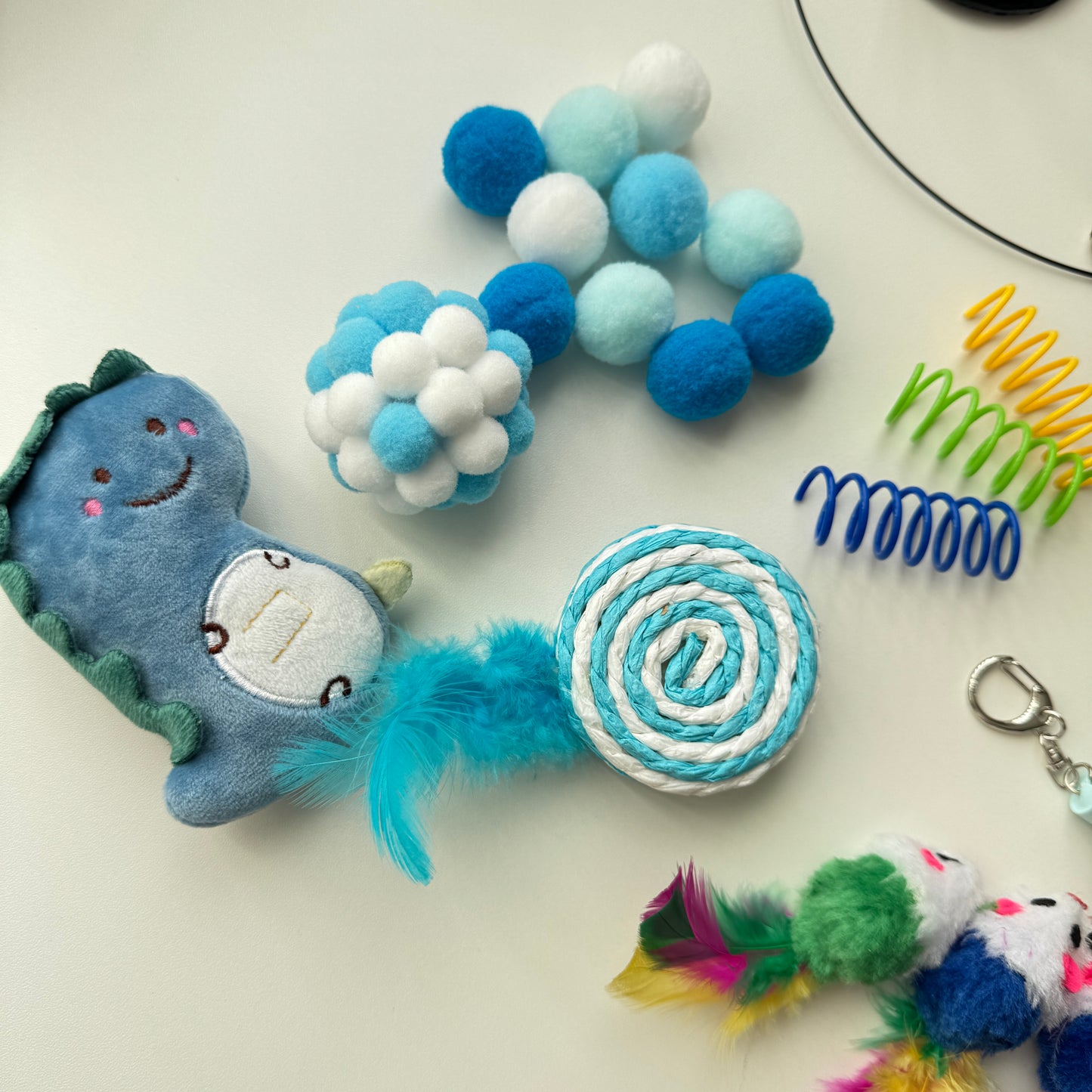 💙 Calm Chase Box  Blue Cat Toy Box