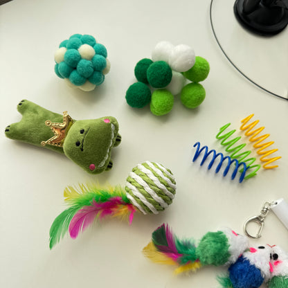 🌿 Fresh Paws Box  Green Cat Toy Box