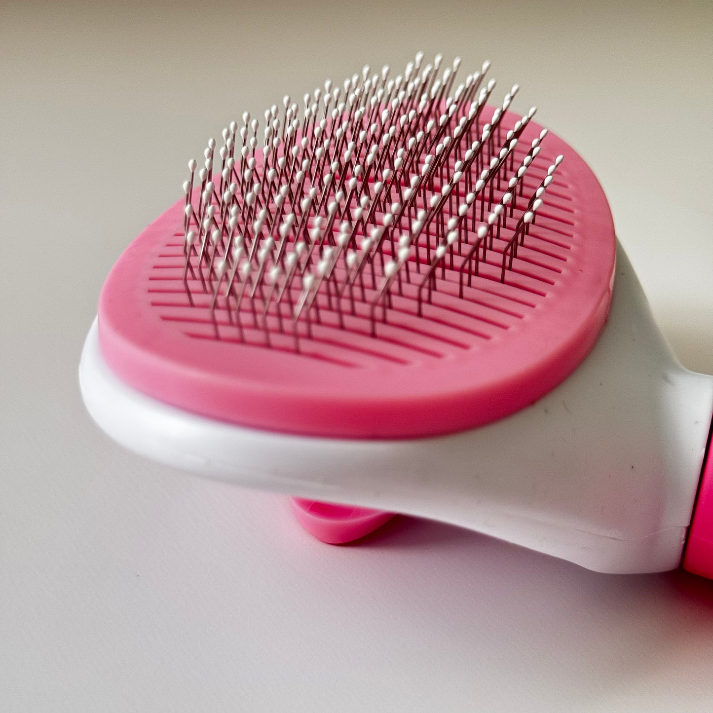 ✨ Pet Grooming Brush for Cats & Dogs – Pink & Gray 🐾