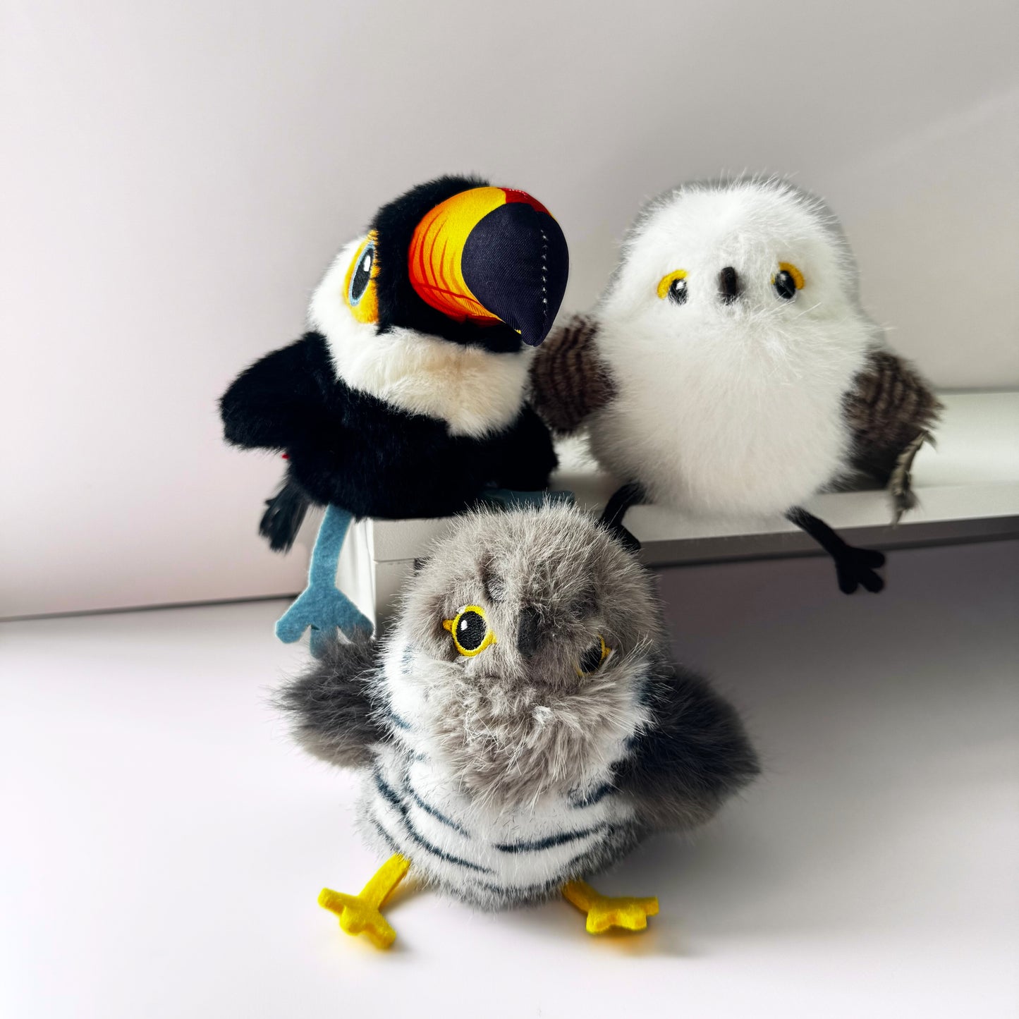 lying Chirpy Bird Toy – Interactive Moving Pet Toy (4 Types) 🐤🕊️